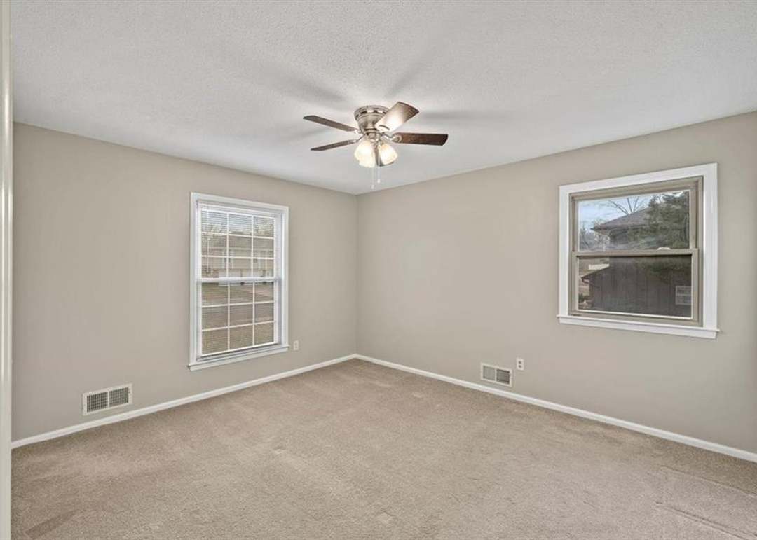 11800 E 77TH Street — photo 17