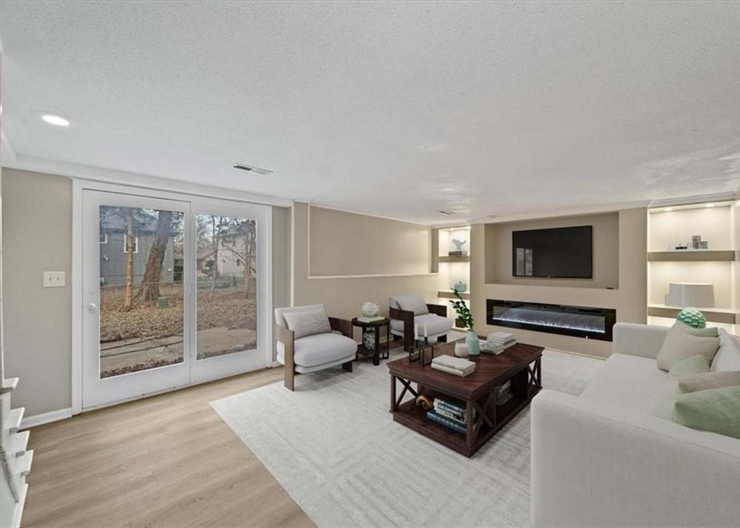 11800 E 77TH Street — photo 21