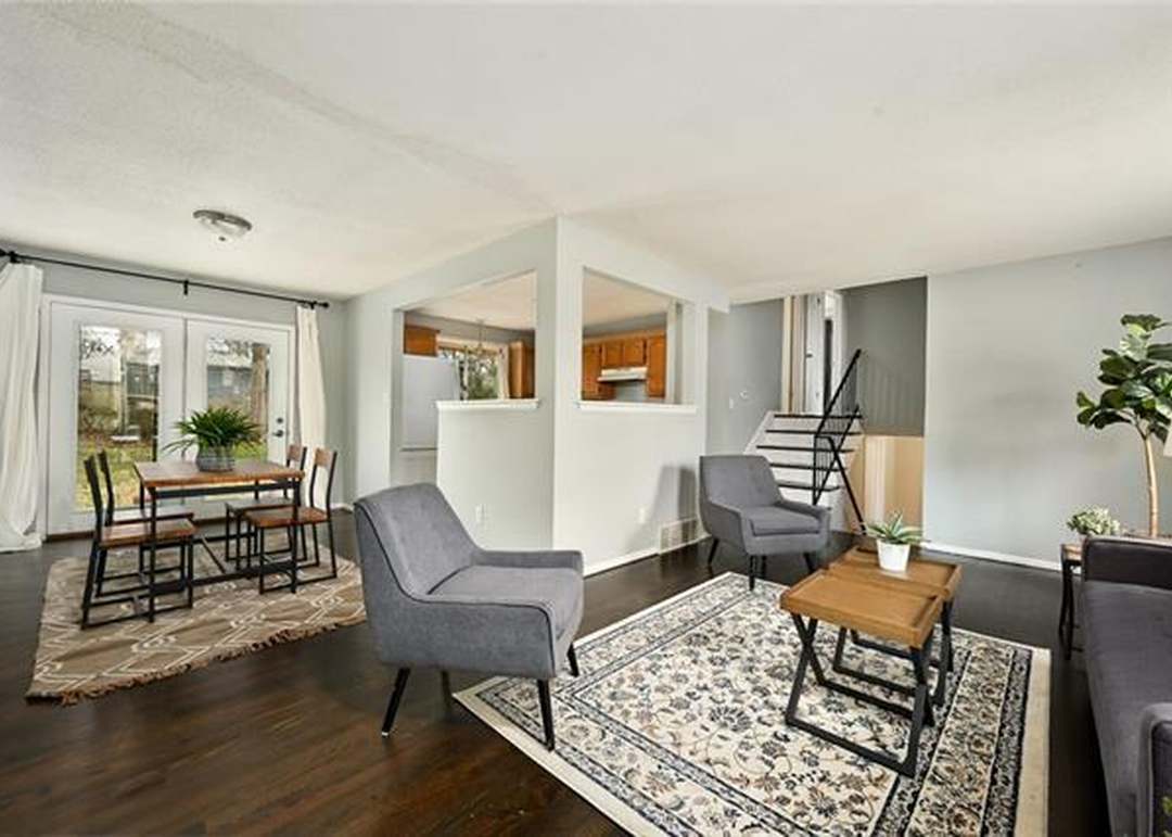 11801 Beacon Avenue — photo 10