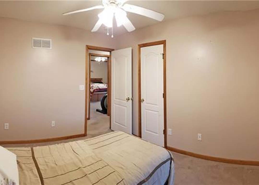 11902 E 213th Court — photo 7