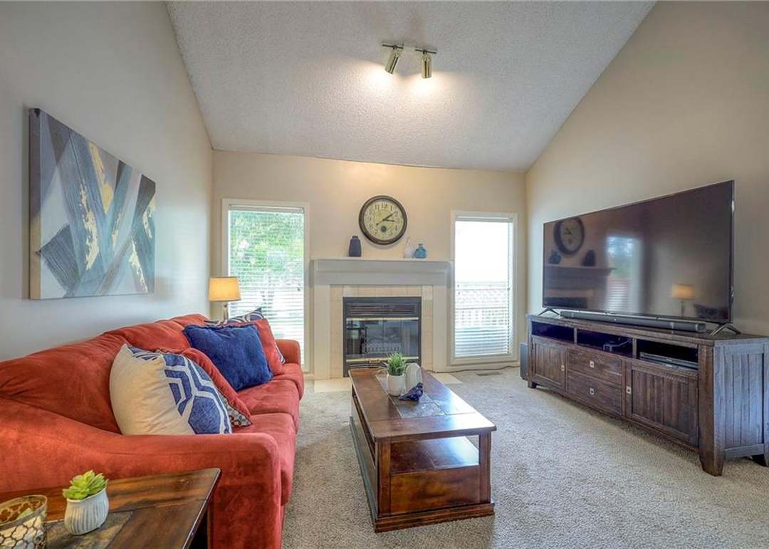 11906 England Street — photo 13