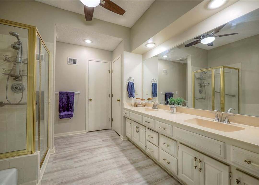 11906 England Street — photo 16