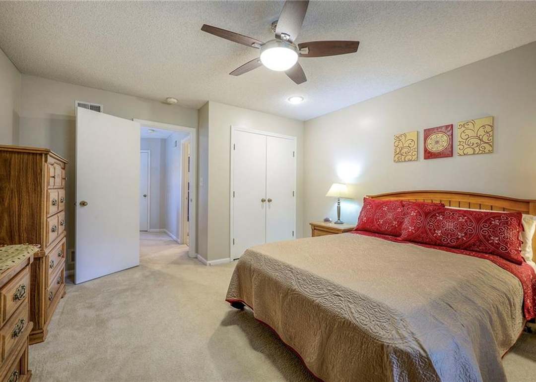 11906 England Street — photo 20