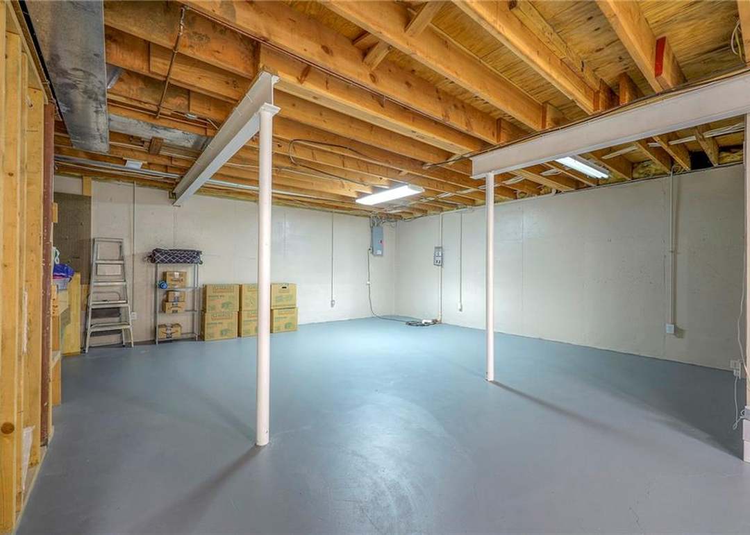 11906 England Street — photo 22