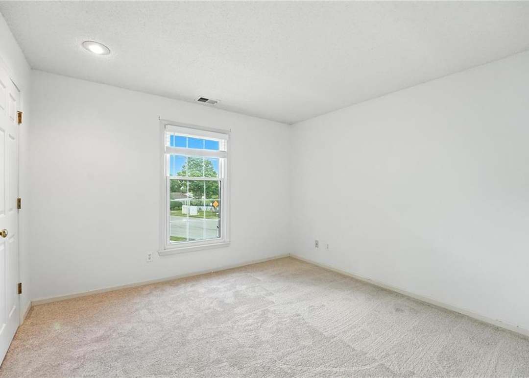 11906 S Rene Street — photo 7
