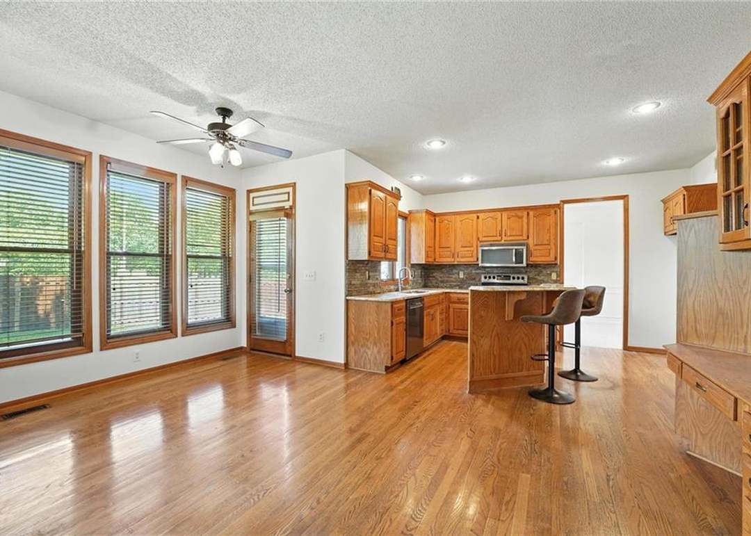 11906 S Rene Street — photo 14