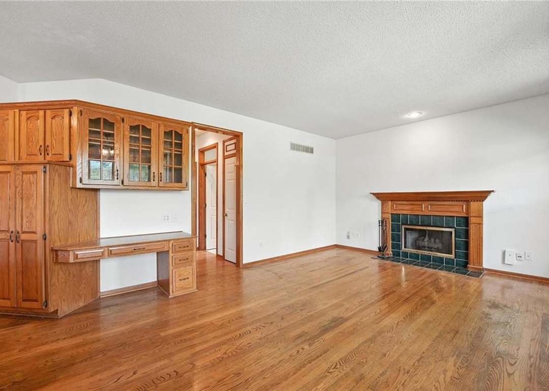 11906 S Rene Street — photo 16