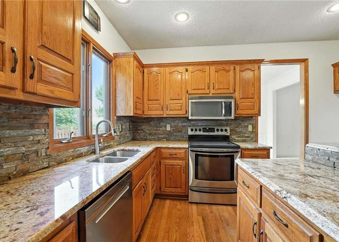 11906 S Rene Street — photo 17