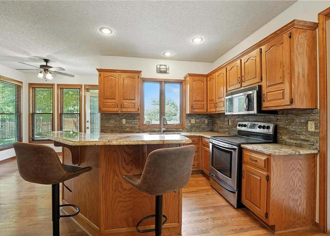 11906 S Rene Street — photo 18