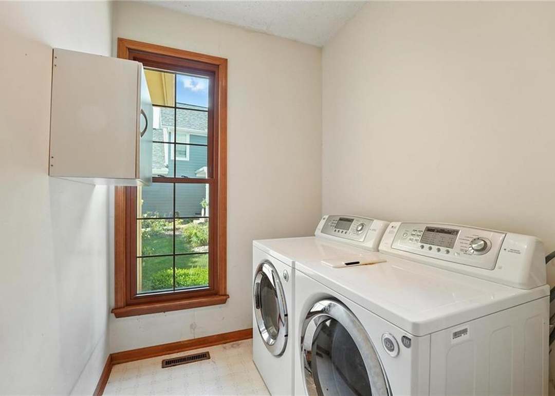 11906 S Rene Street — photo 36