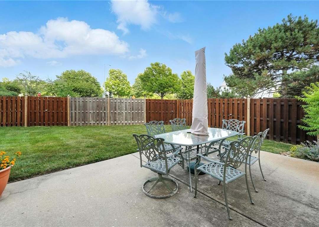 11906 S Rene Street — photo 40