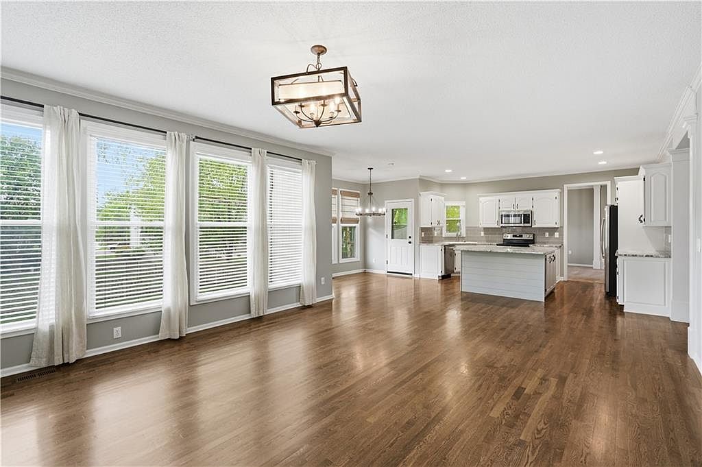 11909 W 131st Street — photo 11