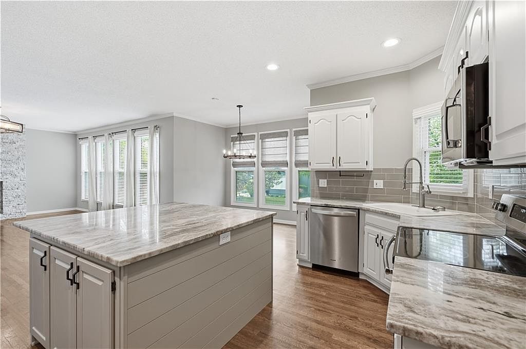 11909 W 131st Street — photo 17