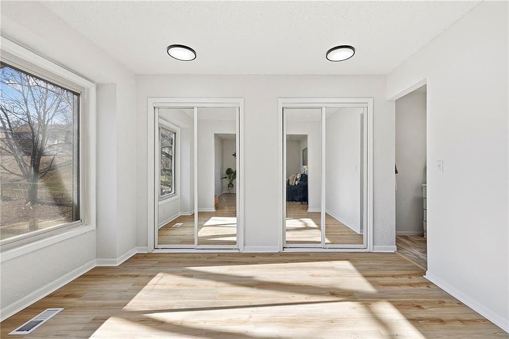 11912 W 49th Street — photo 11