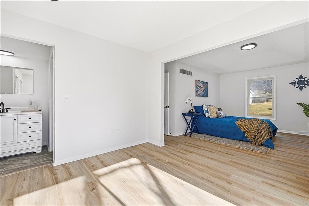 11912 W 49th Street — photo 12