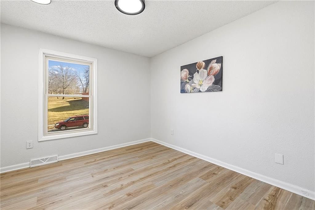 11912 W 49th Street — photo 15