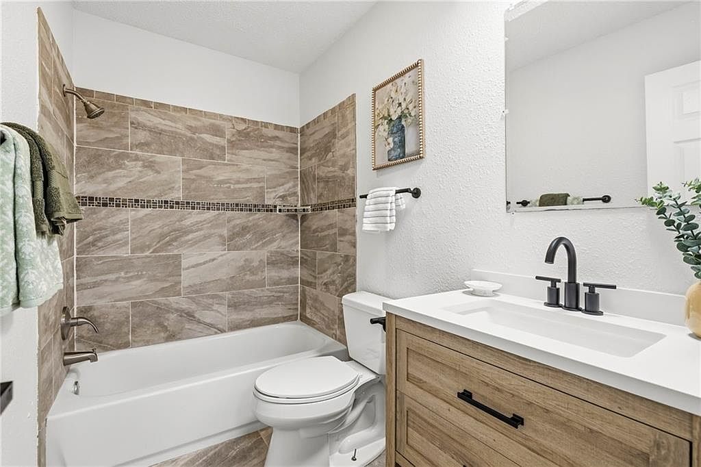 11912 W 49th Street — photo 17