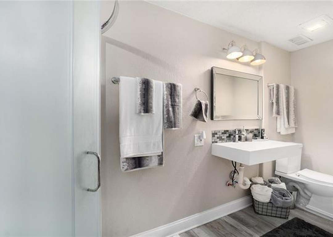11926 Armitage Drive — photo 20