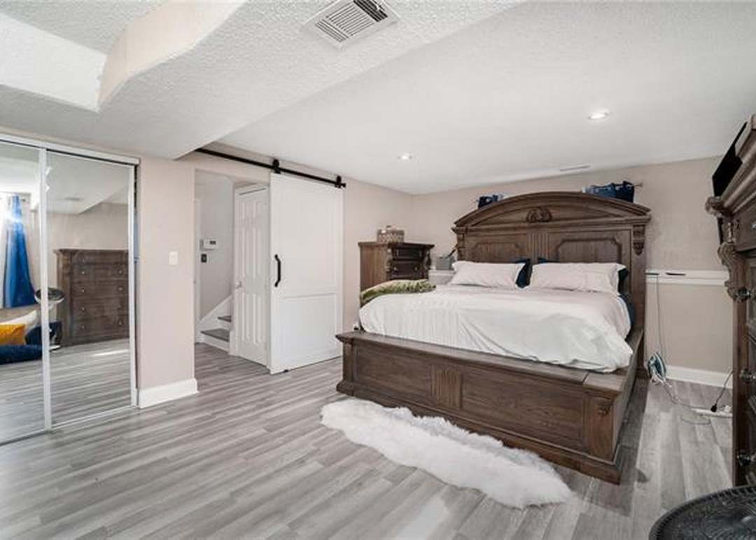 11926 Armitage Drive — photo 21