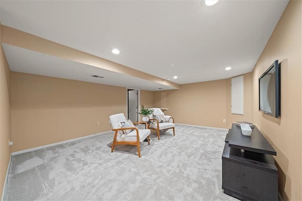 11961 W 66th Street — photo 22