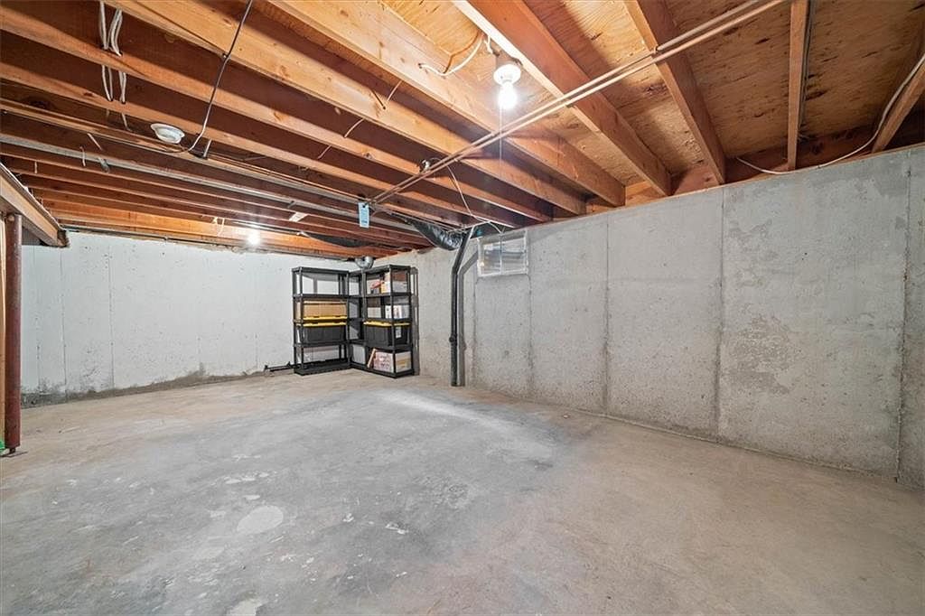 11961 W 66th Street — photo 24