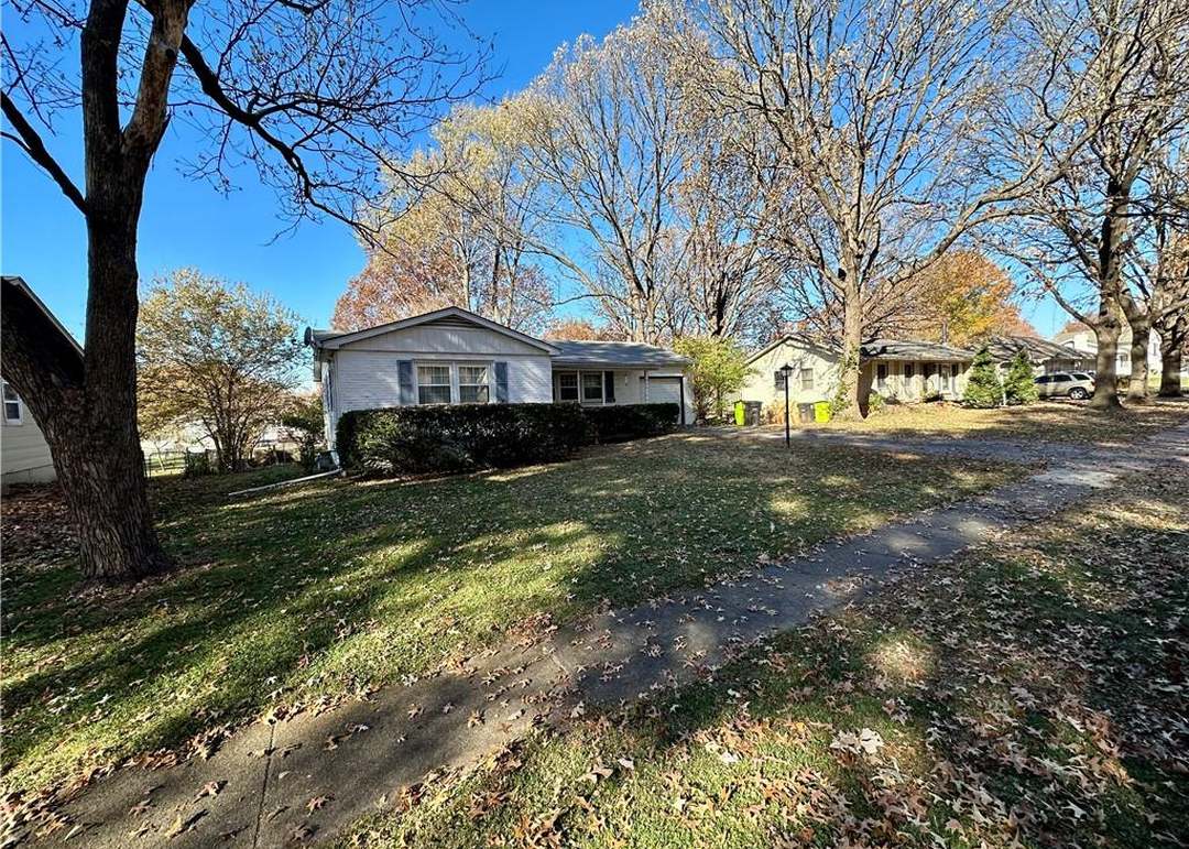 120 Hawthorne Drive — photo 7