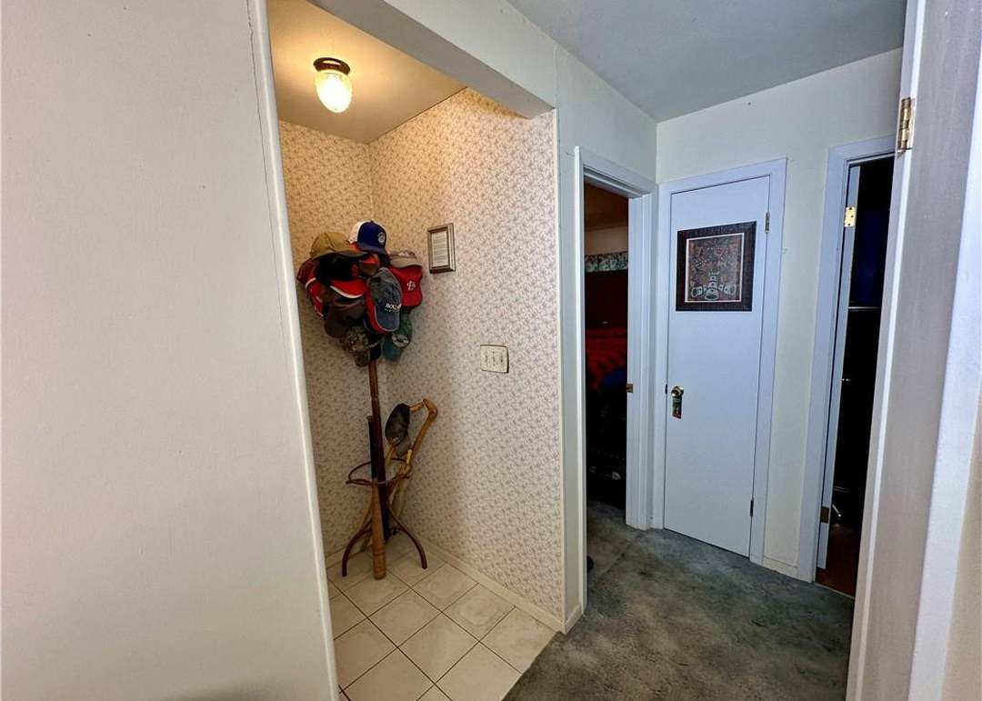 120 Hawthorne Drive — photo 12