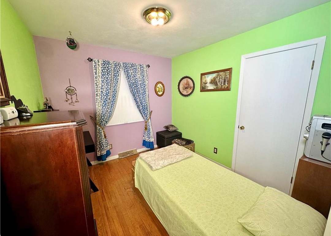 120 Hawthorne Drive — photo 15
