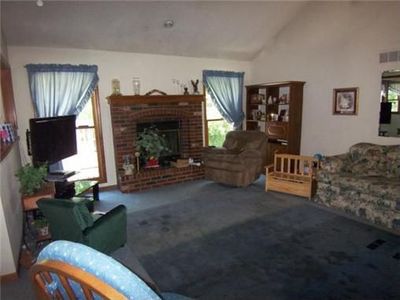 1208 E Sleepyhollow Drive — photo 7