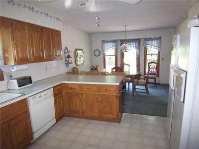 1208 E Sleepyhollow Drive — photo 11
