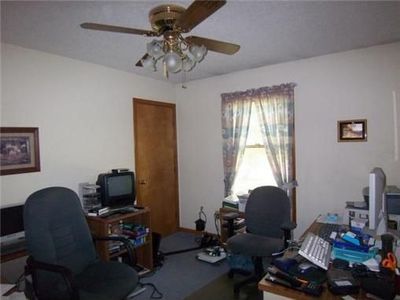 1208 E Sleepyhollow Drive — photo 12