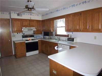 1208 E Sleepyhollow Drive — photo 31