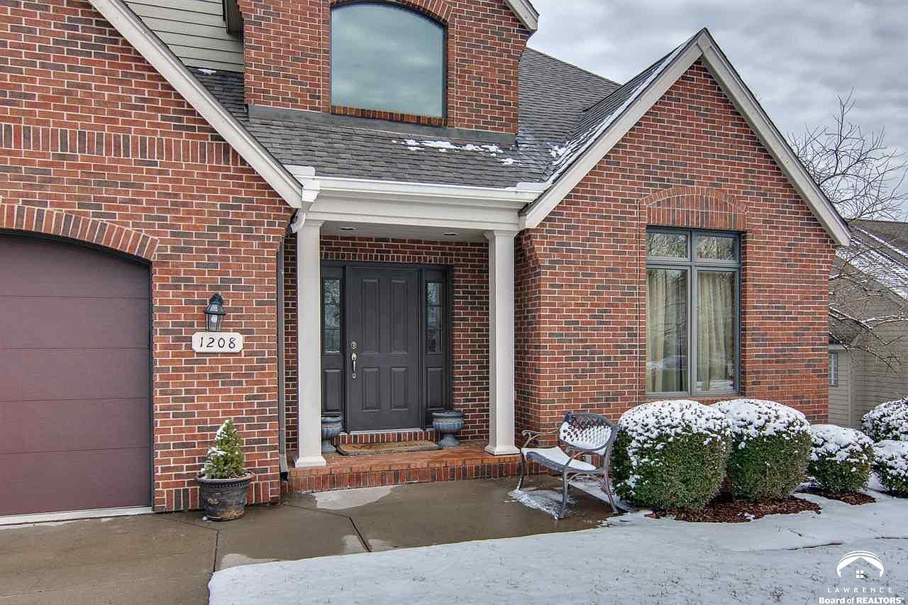 1208 Parkside Rd — photo 4