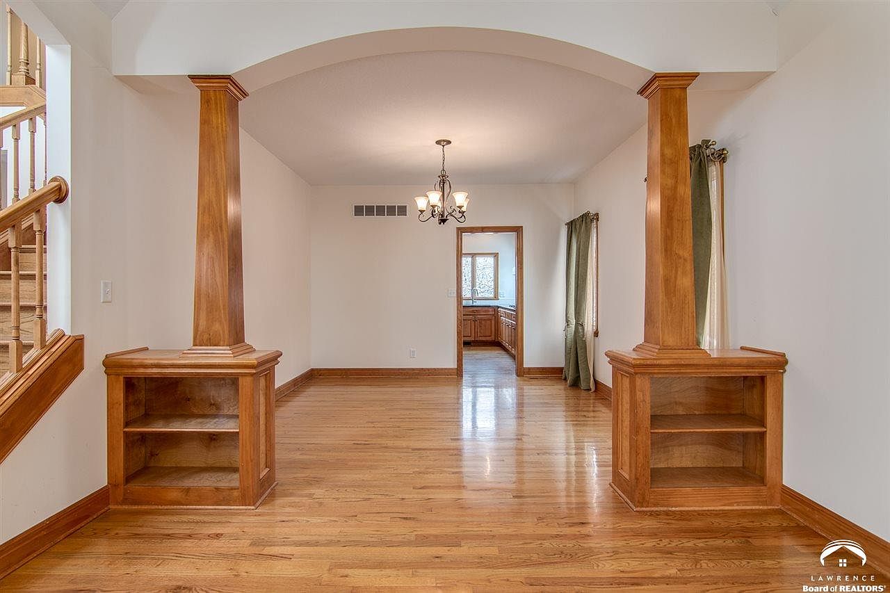 1208 Parkside Rd — photo 9