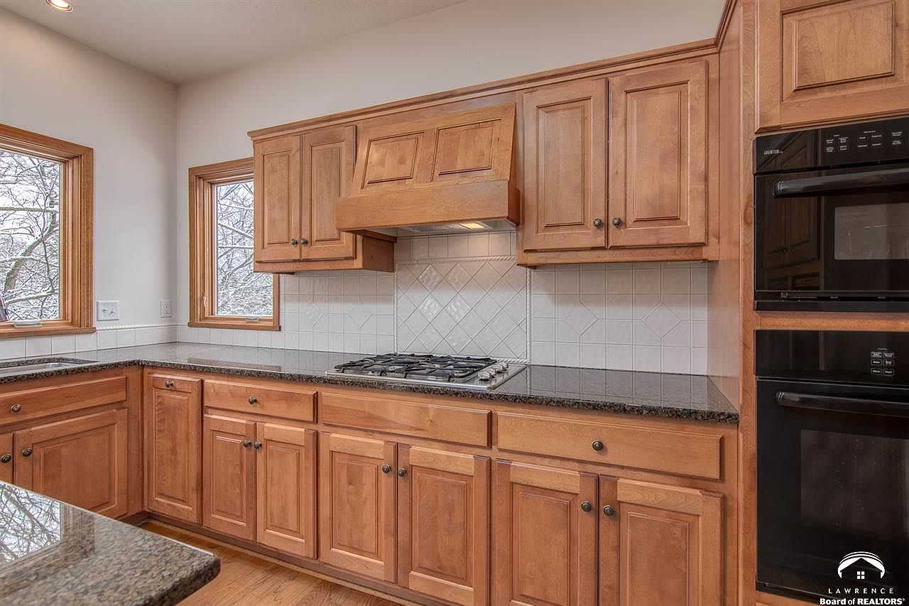 1208 Parkside Rd — photo 11