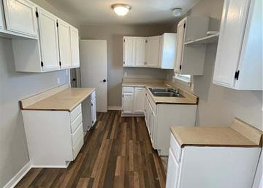 1212 Harris Avenue — photo 15