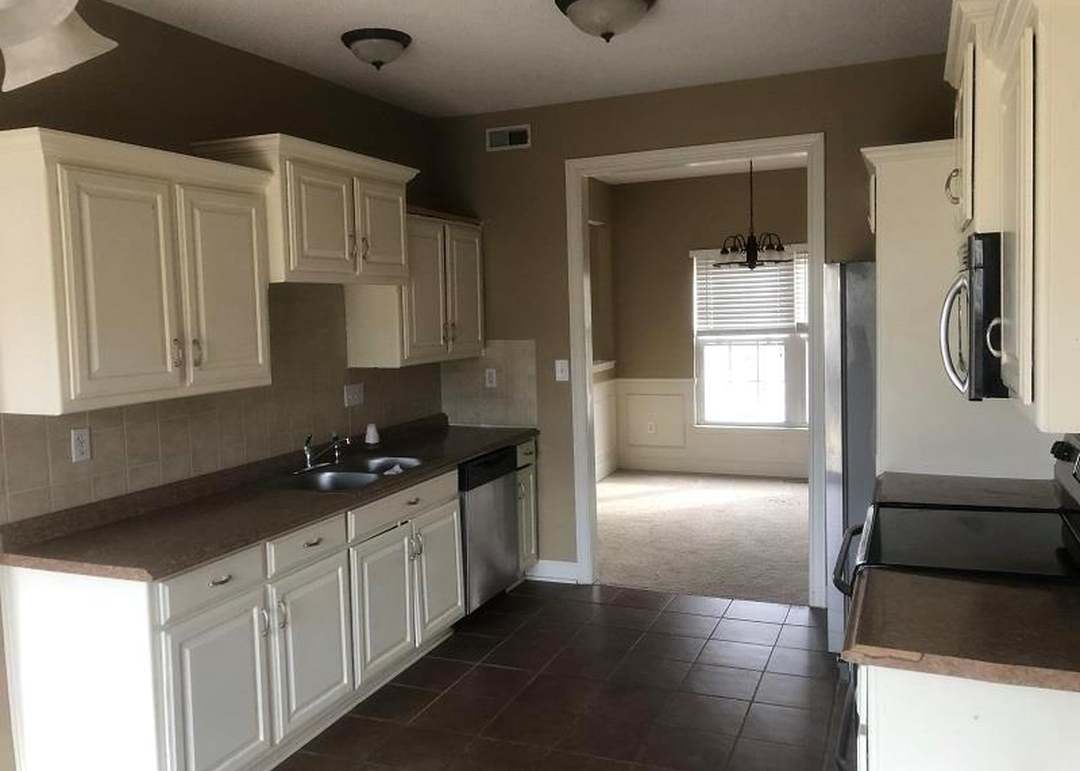 1212 NW Sawgrass Drive — photo 8