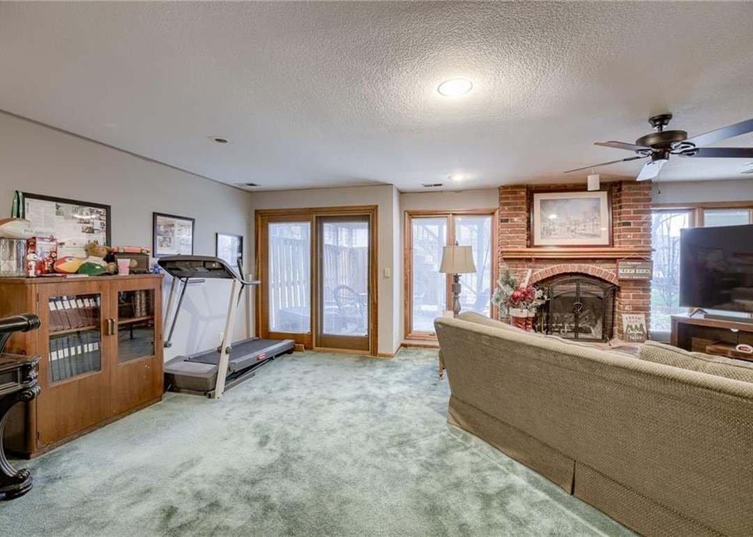 12128 Grant Street — photo 31