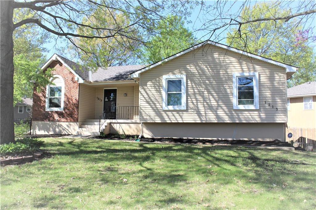 1213 SE 3rd Street — photo 1