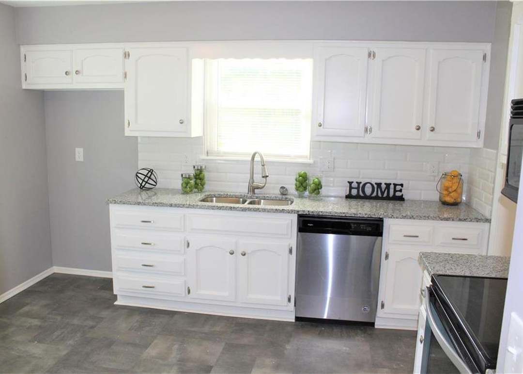 1213 SE 3rd Street — photo 4