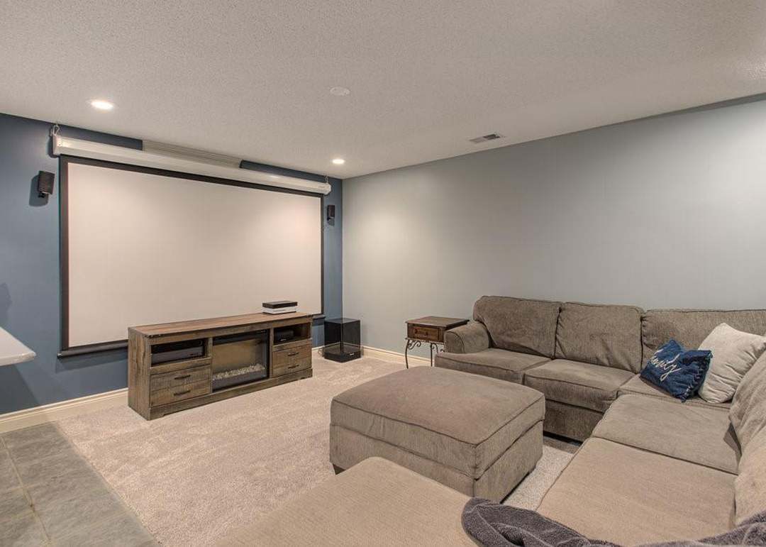 12132 Craig Street — photo 25