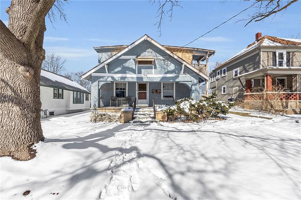 1214 W Waldo Avenue — photo 2