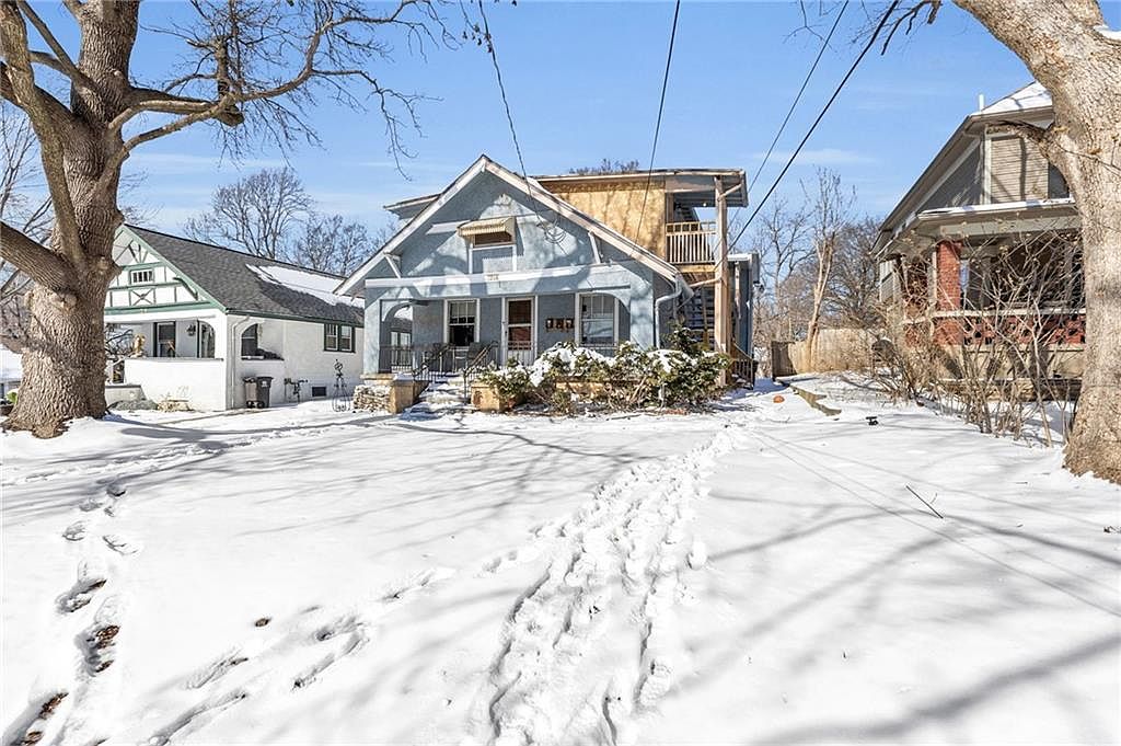 1214 W Waldo Avenue — photo 3