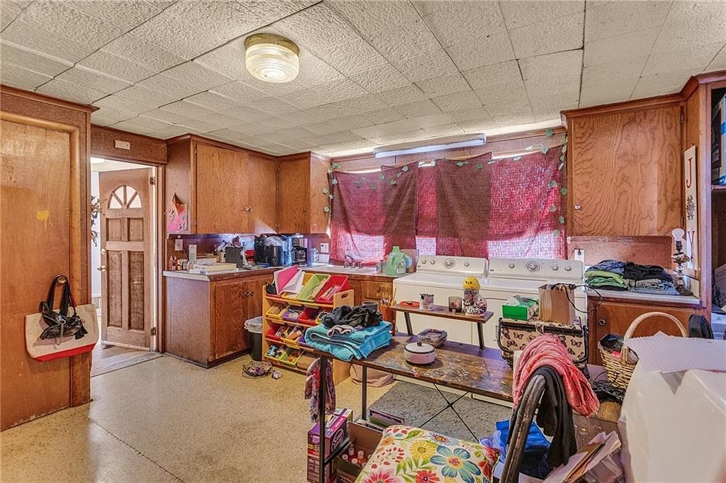 1214 W Waldo Avenue — photo 18