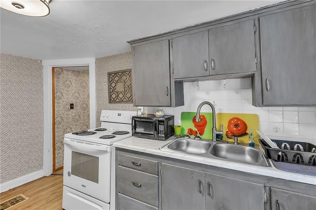 1214 W Waldo Avenue — photo 27