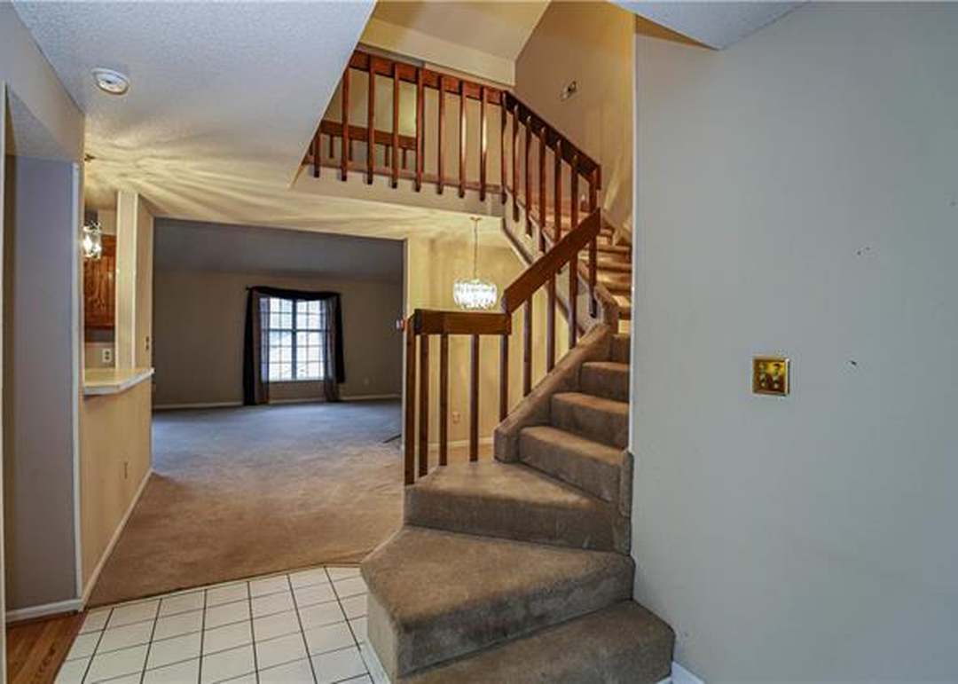 12236 Holmes Lane — photo 14