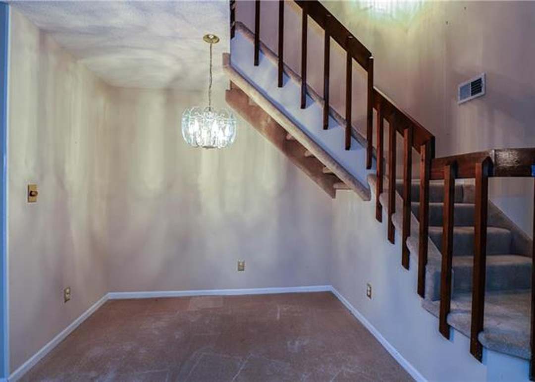 12236 Holmes Lane — photo 16