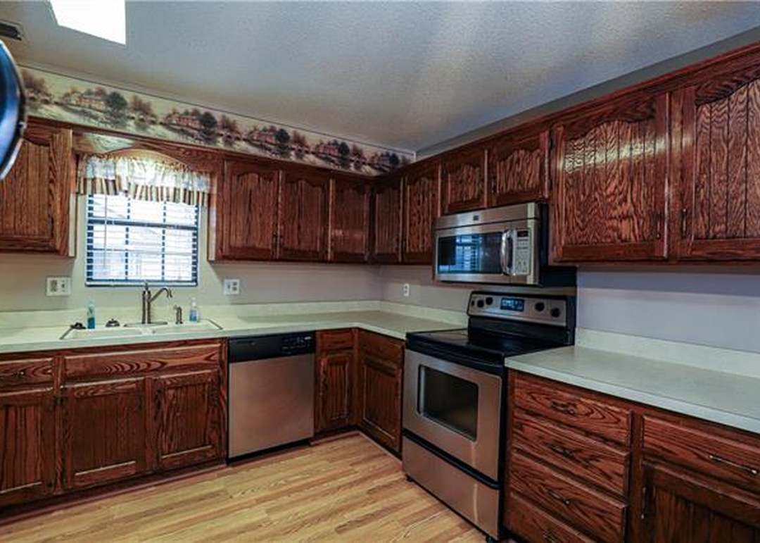 12236 Holmes Lane — photo 26