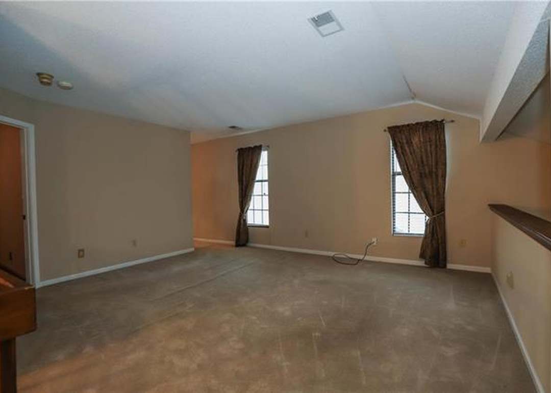 12236 Holmes Lane — photo 36