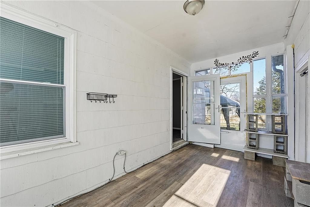 1230 W 31st Street — photo 14